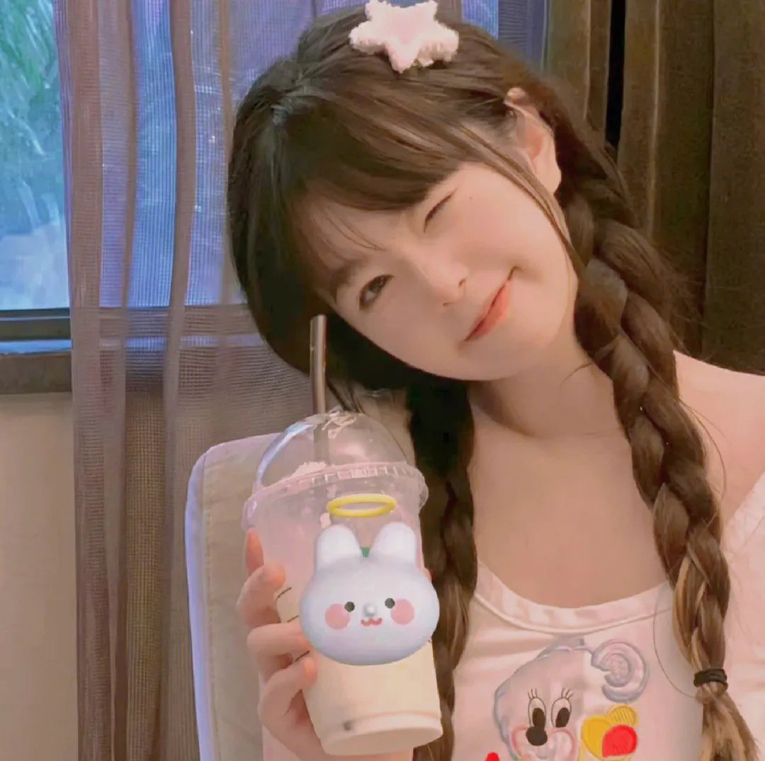 明天,我会成为谁的女友